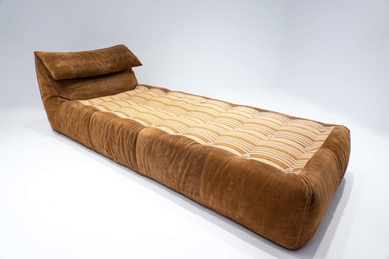 Mid Century Modern Bambole Daybed By Mario Bellini, Suede, C&B Italia, 1970s photo buy