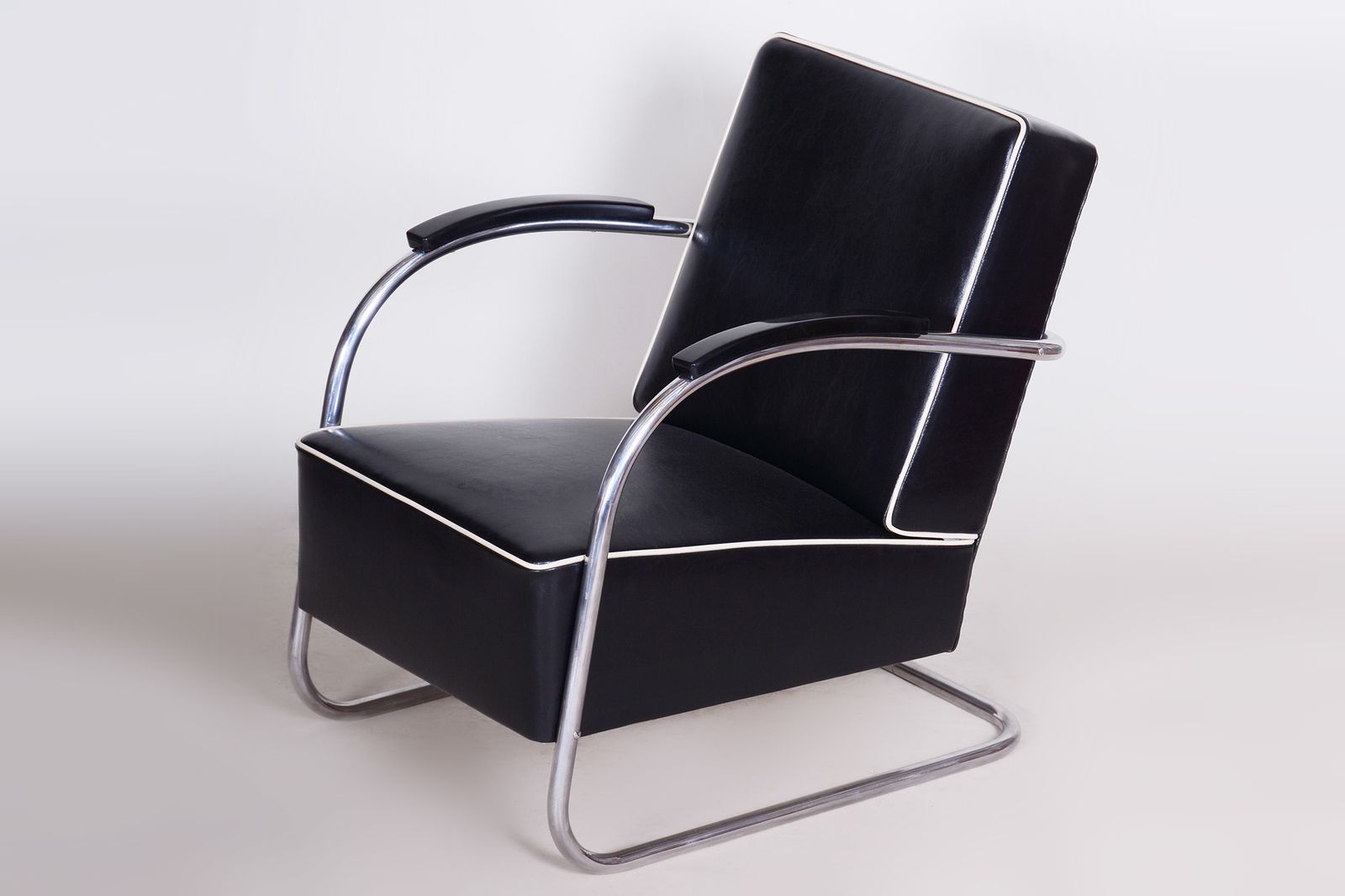 Black Leather Armchair   1930s Czechia, Made By Mucke Melder And Fully Restored photo vintage