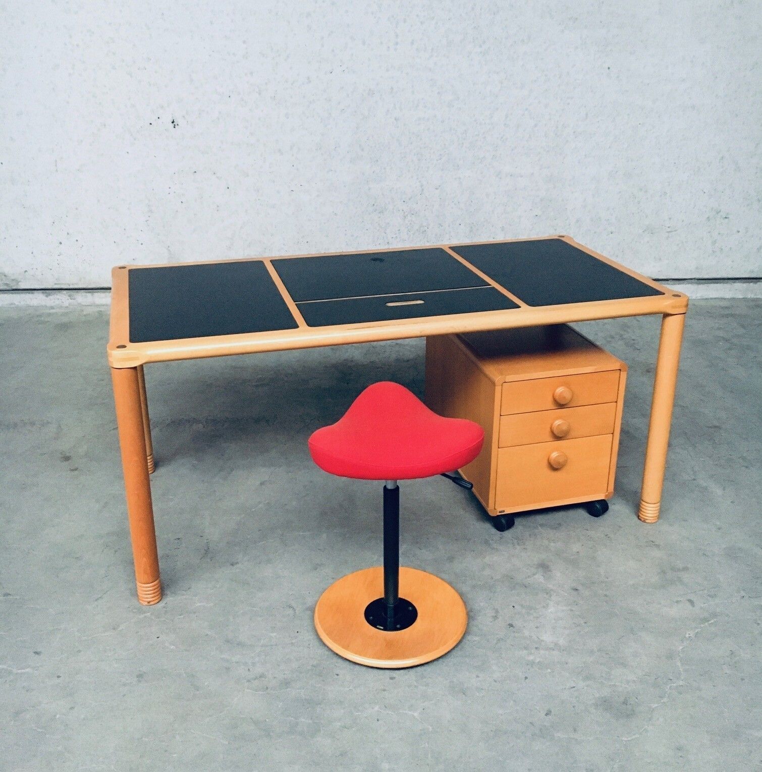 Scandinavian Ergonomic Design Writing Desk And Stool, Stokke 1980's photo furniture