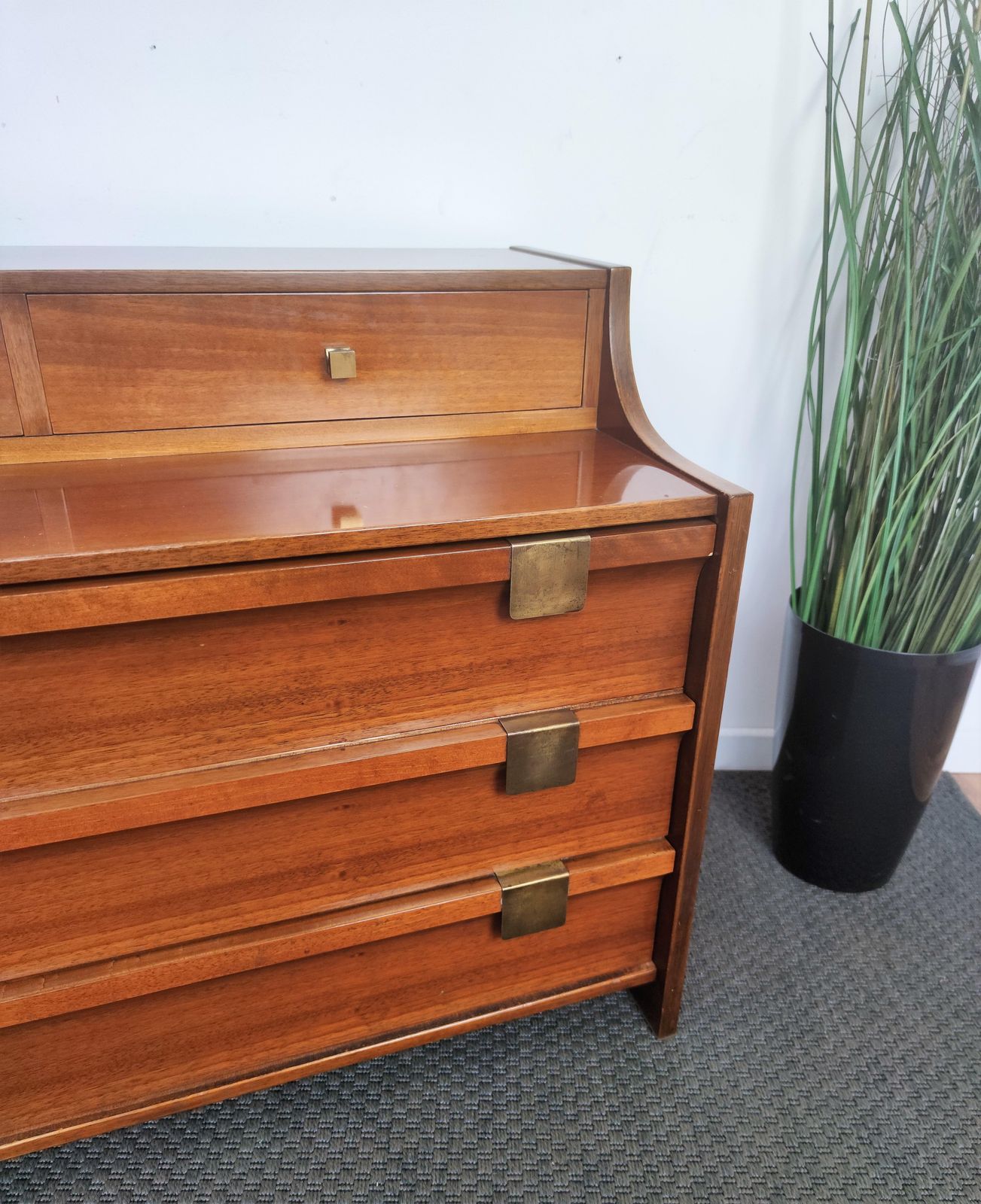 1960s Italian Mid Century Modern Wood And Brass Commode Dresser Chest Of Drawers photo for sale