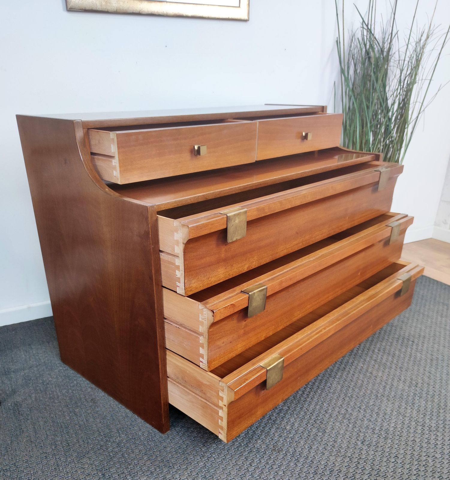 1960s Italian Mid Century Modern Wood And Brass Commode Dresser Chest Of Drawers photo 1572.0