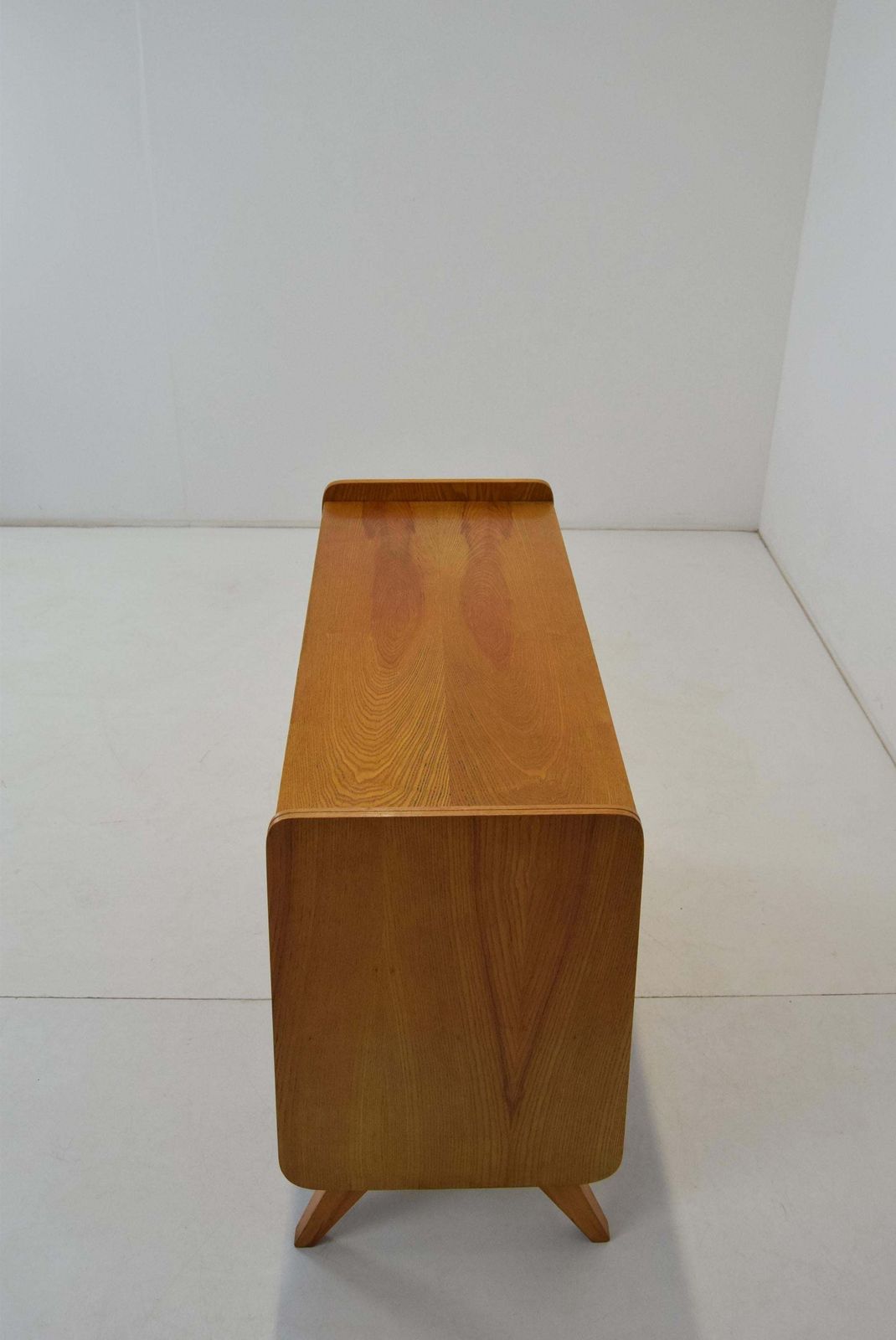 photo vinterior Mid Century Dresser/Tatra Pravenec,1960's.