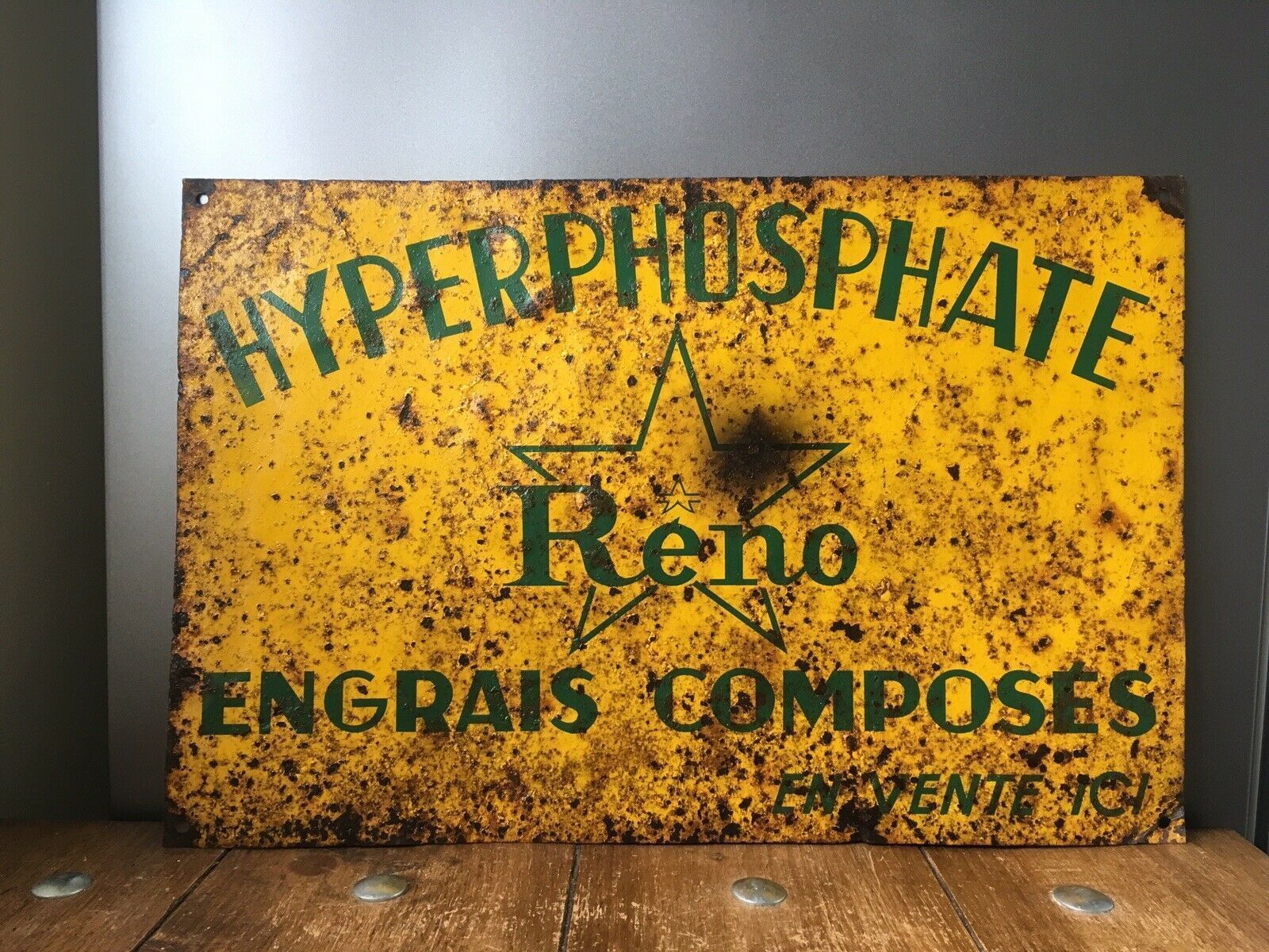 V.Rare French Yellow Reno Hyperphosphate Fertilizer Engrais Star Man Cave Sign photo furniture