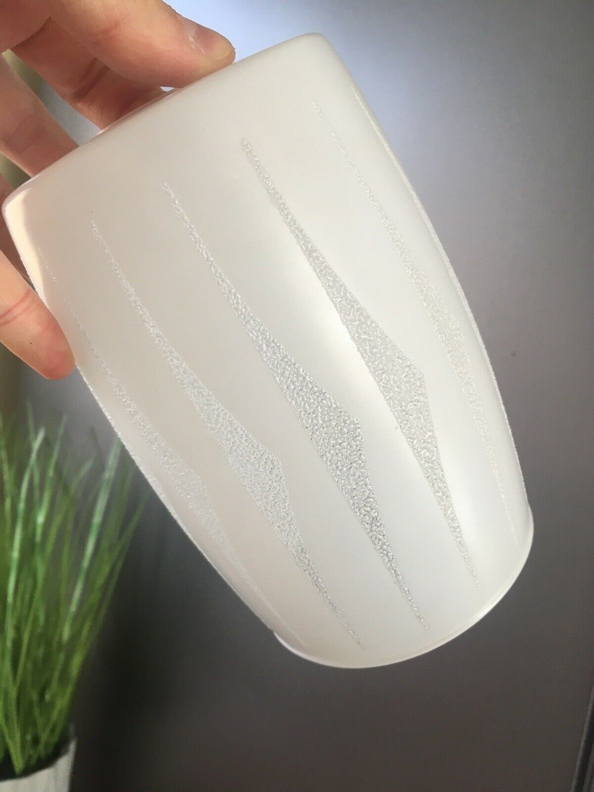 Retro 70's Clear & White Geometrical Chevron Light Lamp Shade Mid Century Modern photo Lighting