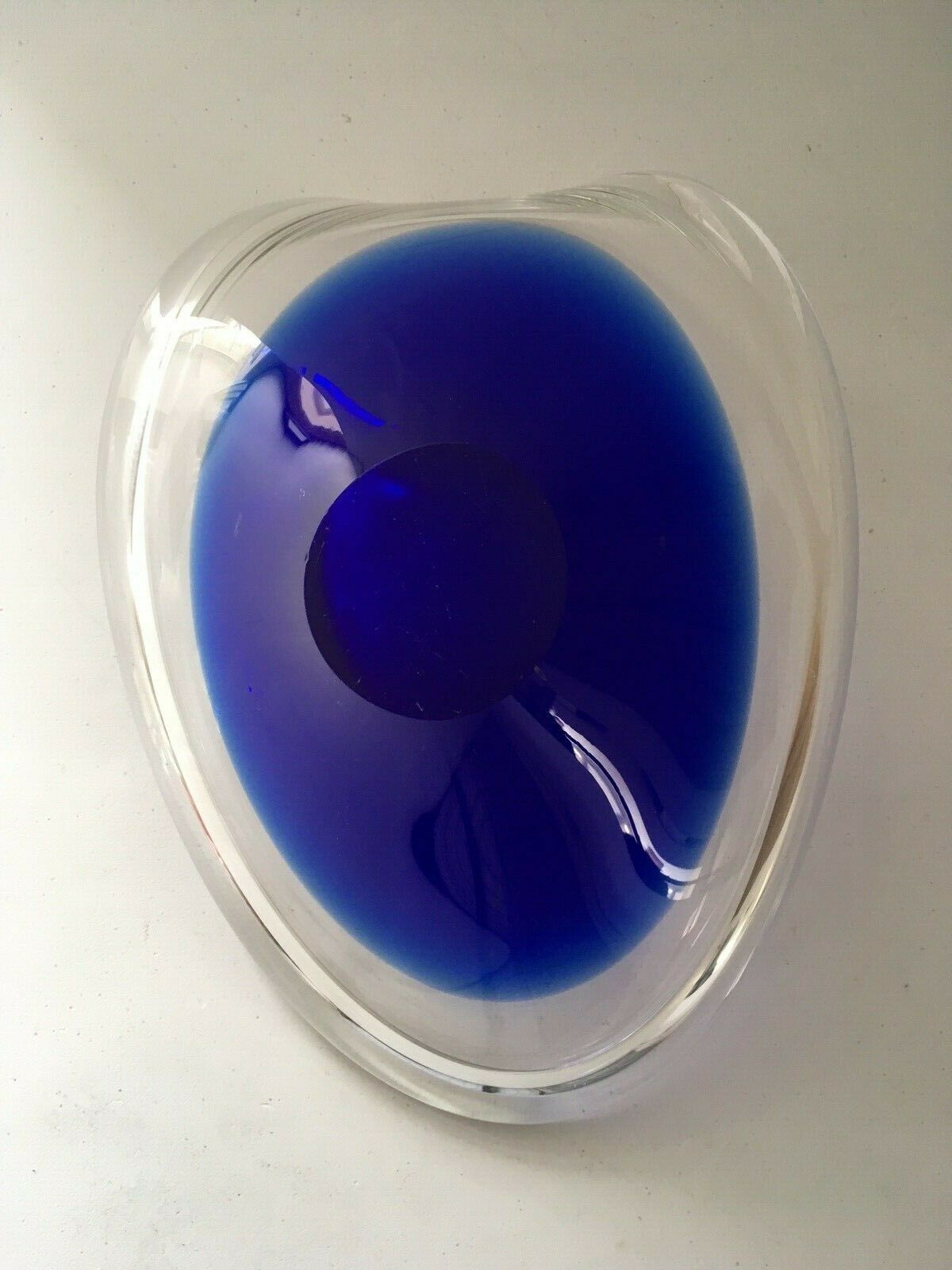 Mid Century Modern Swedish Flygsfors Blue Freeform Art Glass Bowl   Paul Kedelv photo vintage