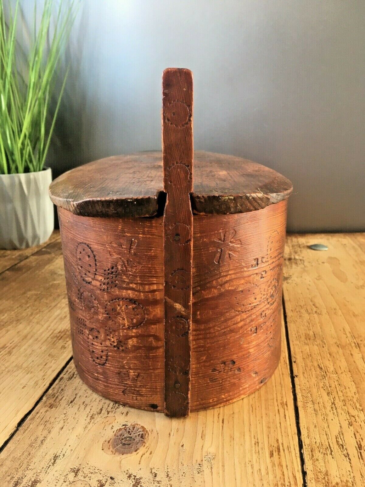 Large Antique 19th C Norwegian Tine Bentwood Folk Art Pokerwork Box Scandinavian photo for sale