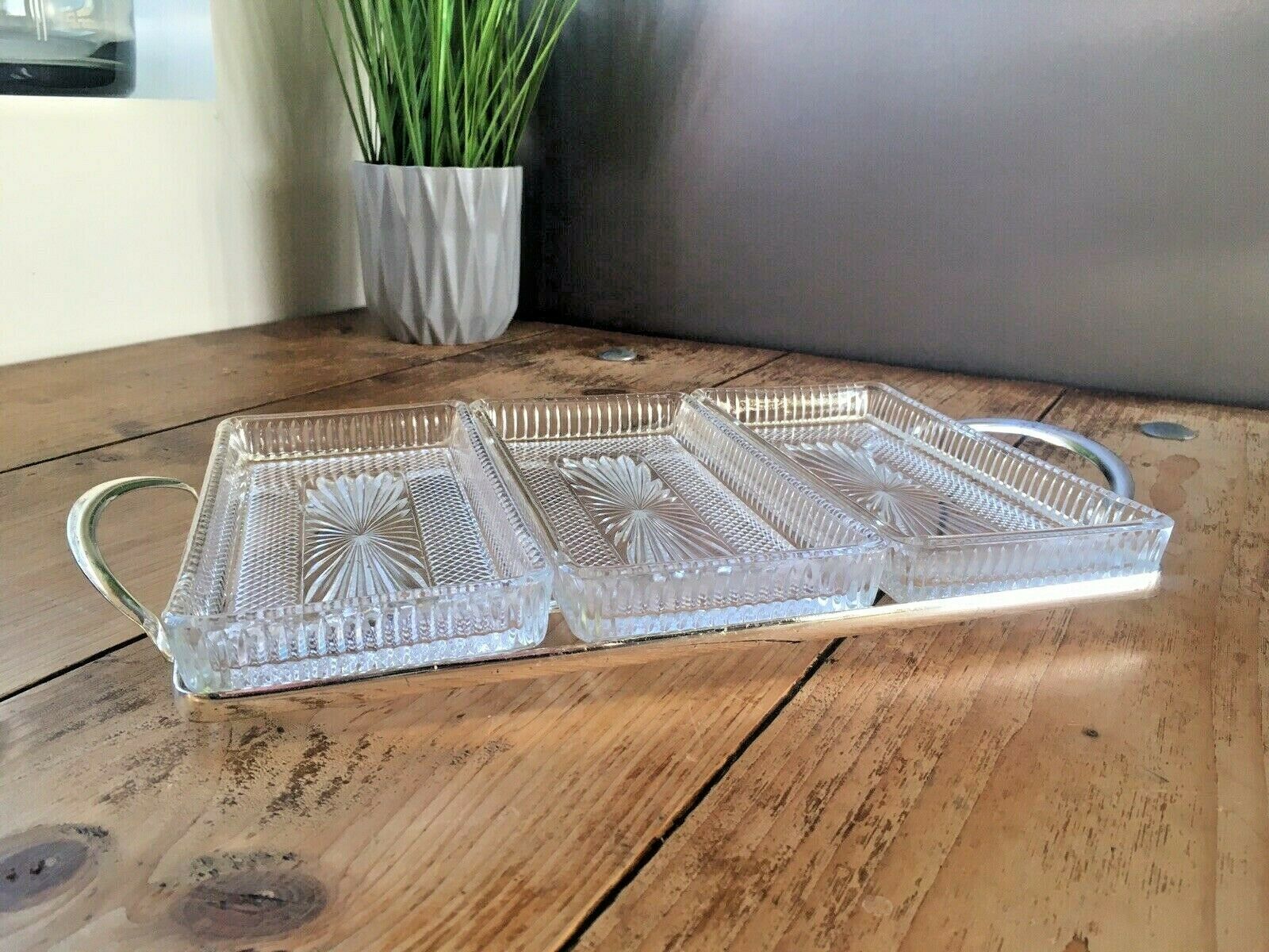 Retro Italian Glass & Chrome Centrepiece Party Bowl Nibbles Serving 3 Dish Tray photo 50.0