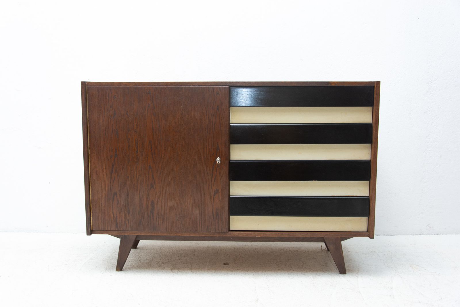 Mid Century Chest Of Drawers, 1960s photo Furniture
