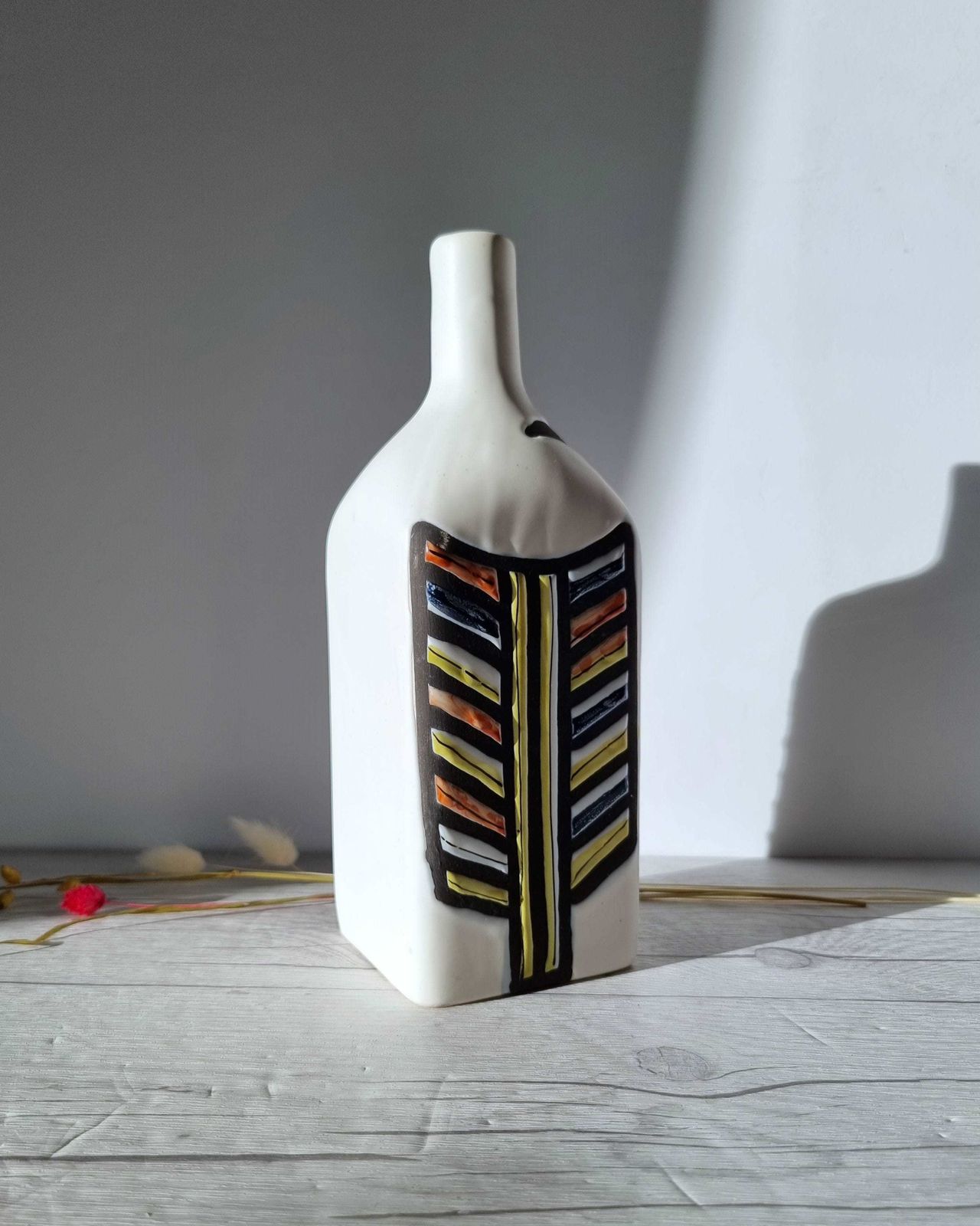 photo furniture Roger Capron For Vallauris, Dipped White And Multicolour Glaze, Signed Sculptural Bottle Vase, 1950s