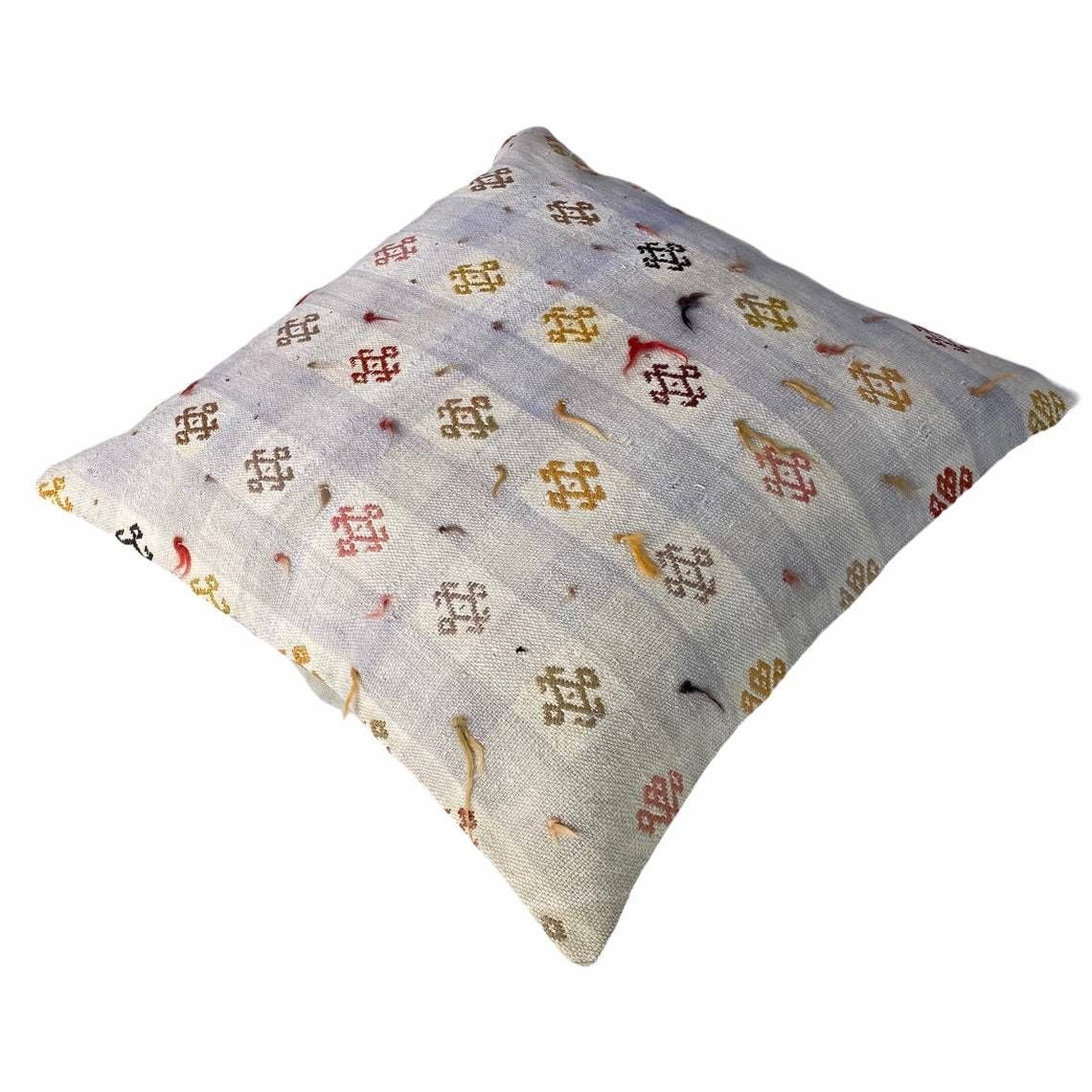 Kilim Pillow 60 X 60 Cm Tapis Kelim Kilim Pillow Cover Vintage Meditation Bench Kelim Teppich Boho Kilim Cushion Kilim Sofa Turkish Pillow photo vinterior