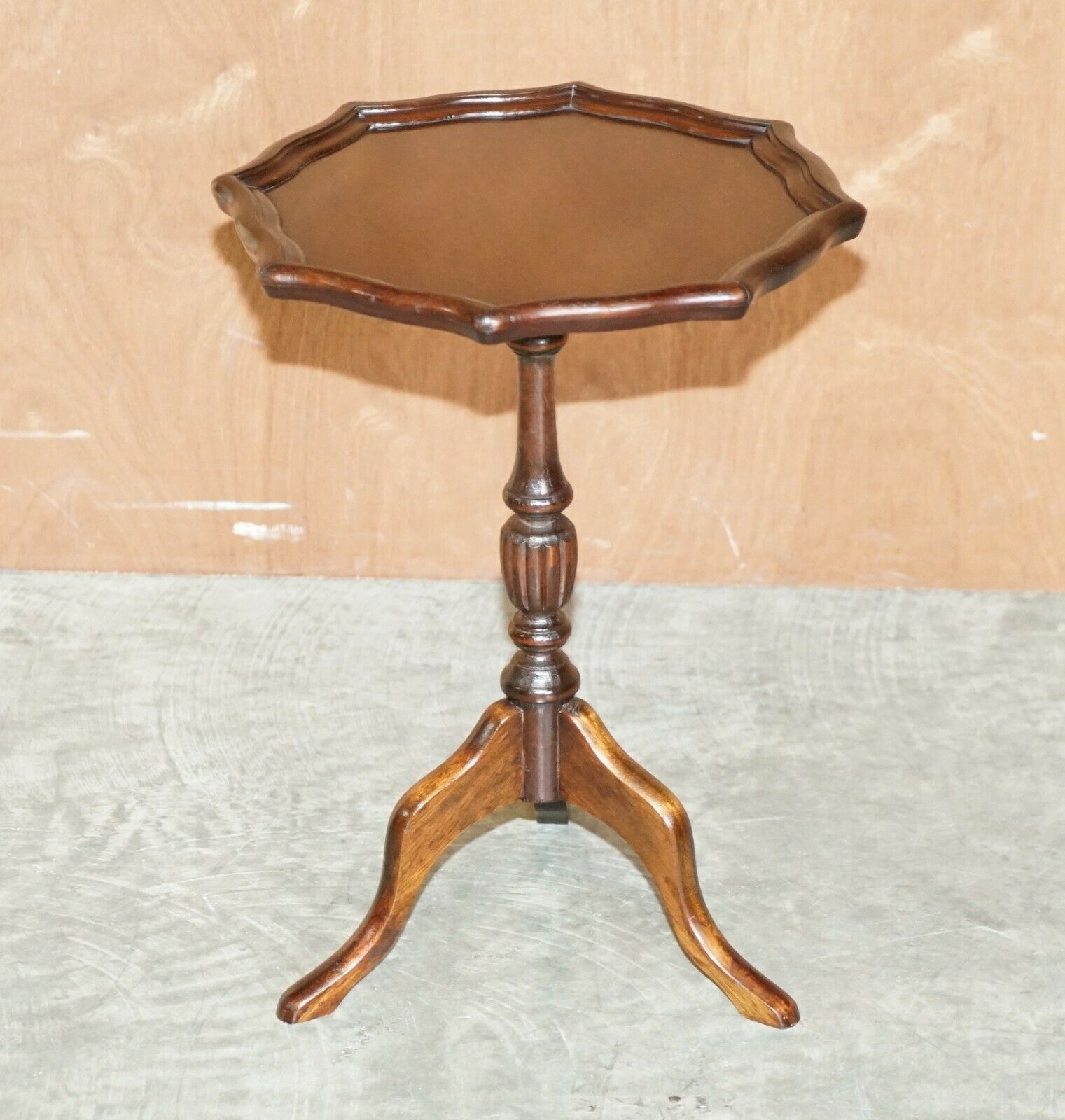 Decorative Vintage Mahogany Pie Crust Edge Tripod Lamp Side End Wine Table photo furniture