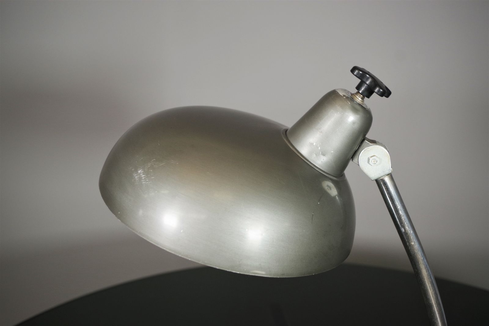 Lampada Da Tavolo In Alluminio, Anni '50, Alluminio photo for sale