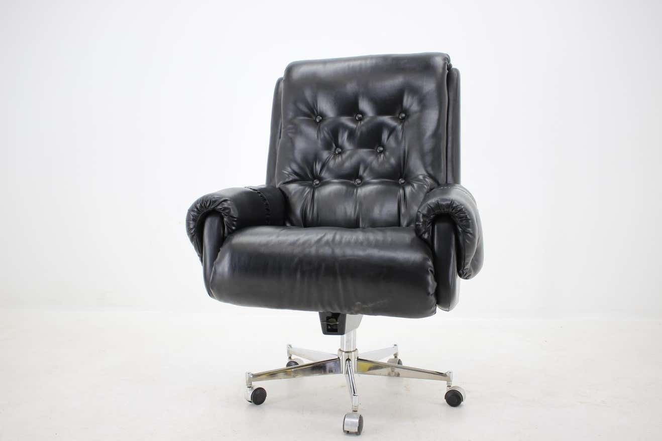 Scandinavian Style Leather Office Swivel Armchairs, 1970s photo vinterior