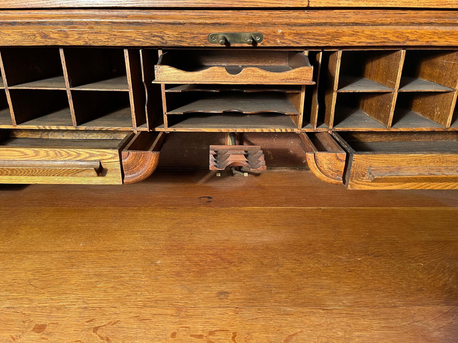 photo vintage Rare Antique American Cutler & Sons Roll Top Oak Desk Circa 1880