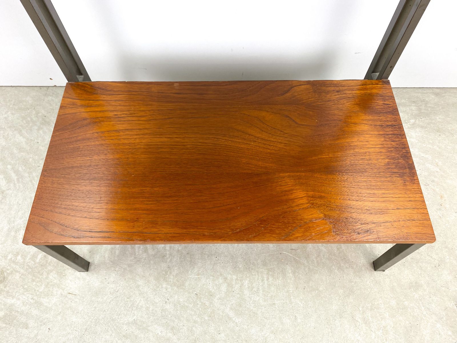 Vintage Record Player Table photo vinterior