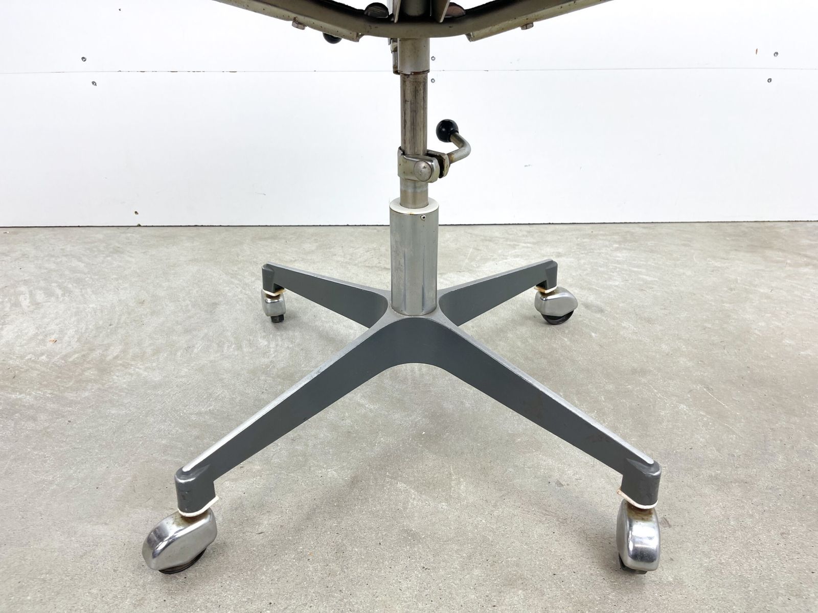photo for sale Office Chair With Armrests