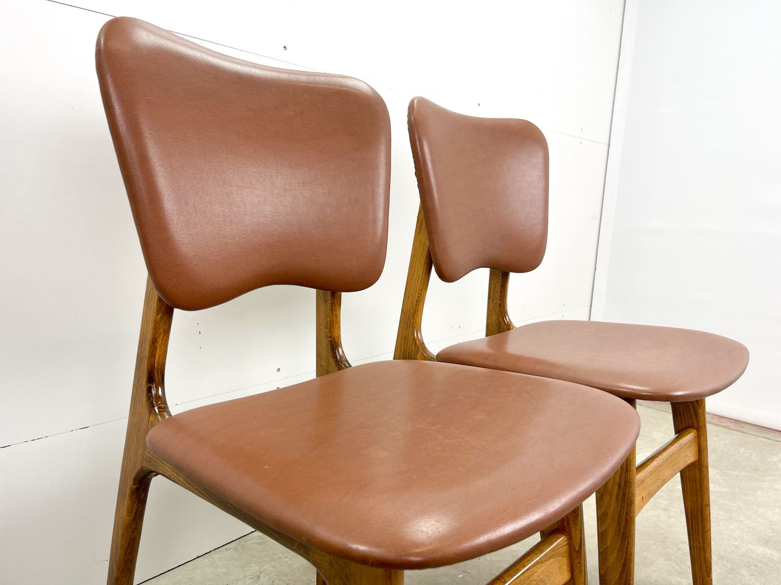 Wooden Retro Chairs With Brown Leatherette photo Furniture