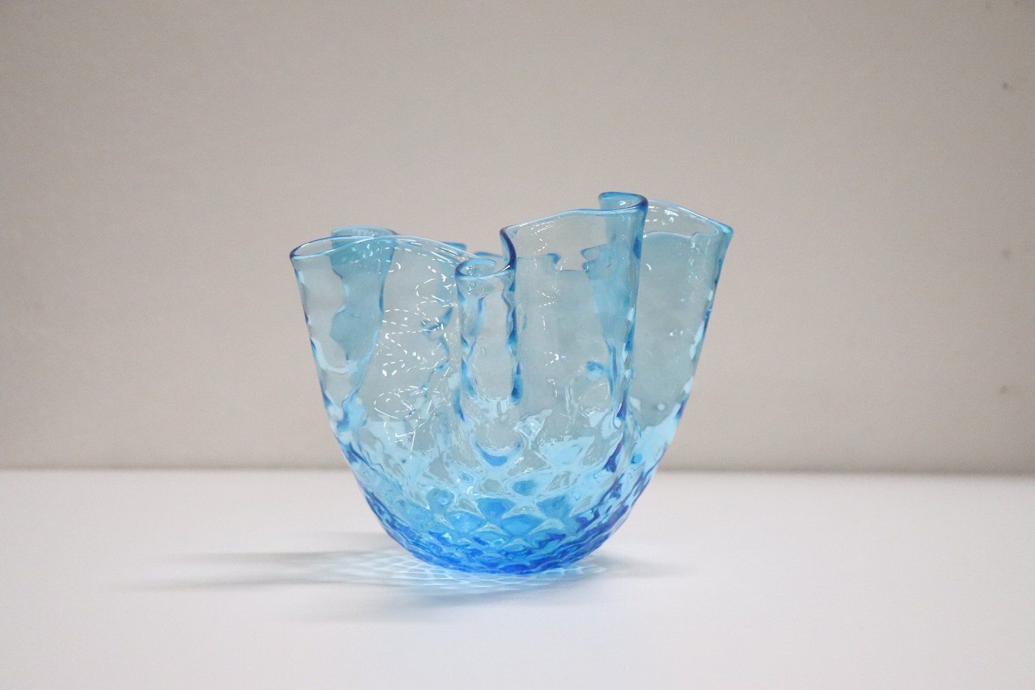 Italian Murano Glass Handkerchief Vase 1950s photo for sale