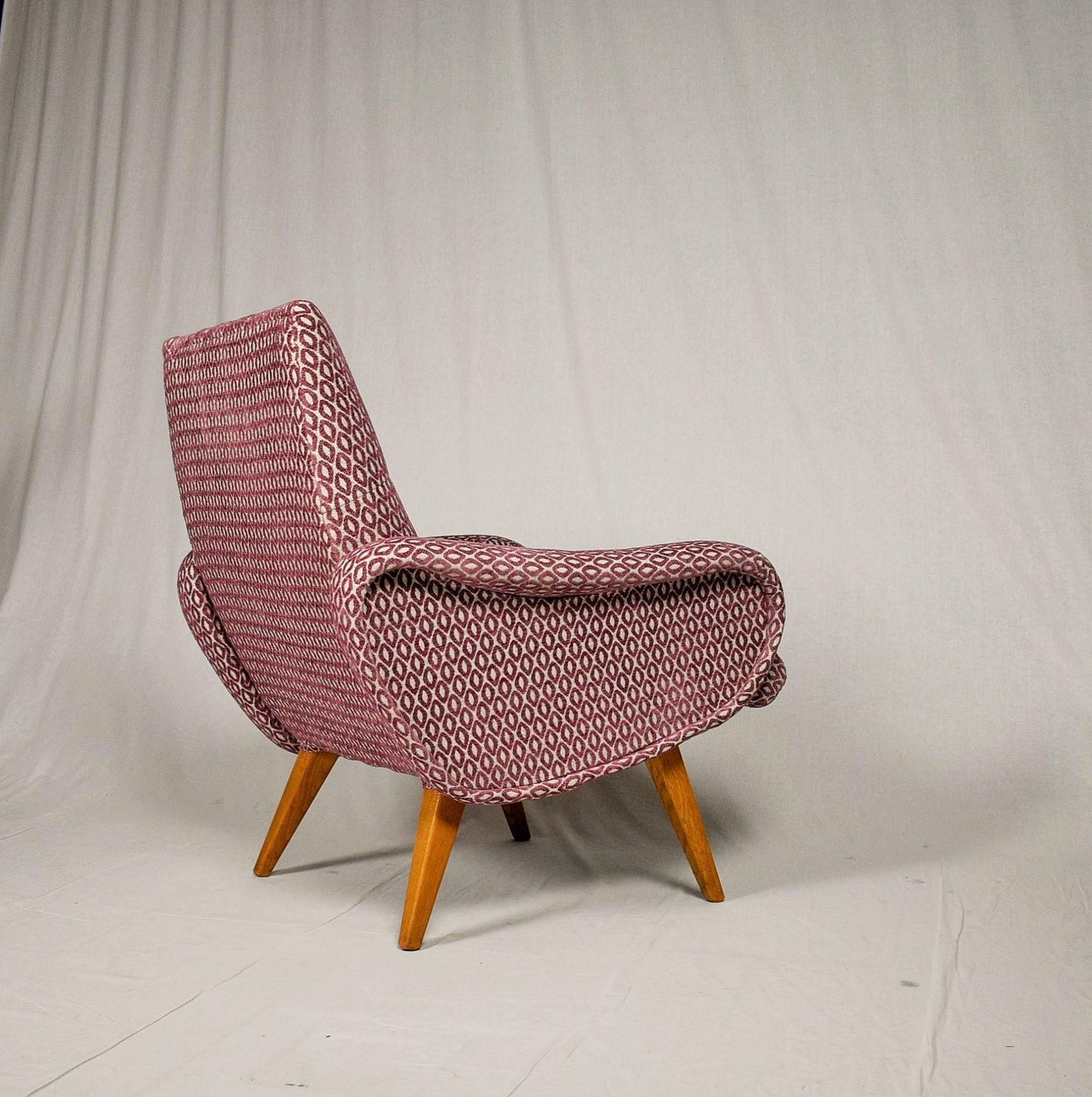 photo furniture Lady Chair  In Style Of Marco Zanuso 1960s