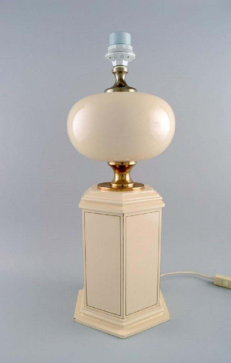 Le Dauphin, France, Large Table Lamp In Cream Lacquered Metal And Brass, 1970s