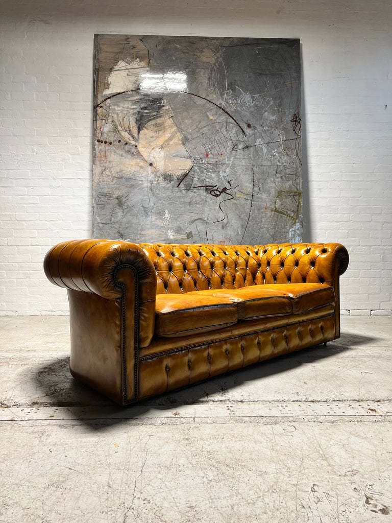 Wow! A Stunning Vintage Mid C Chesterfield Sofa photo Furniture