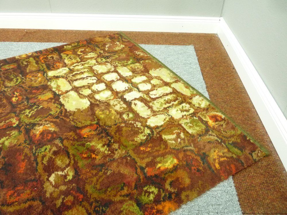 English Flower Power Rug, 1970s photo 559.0