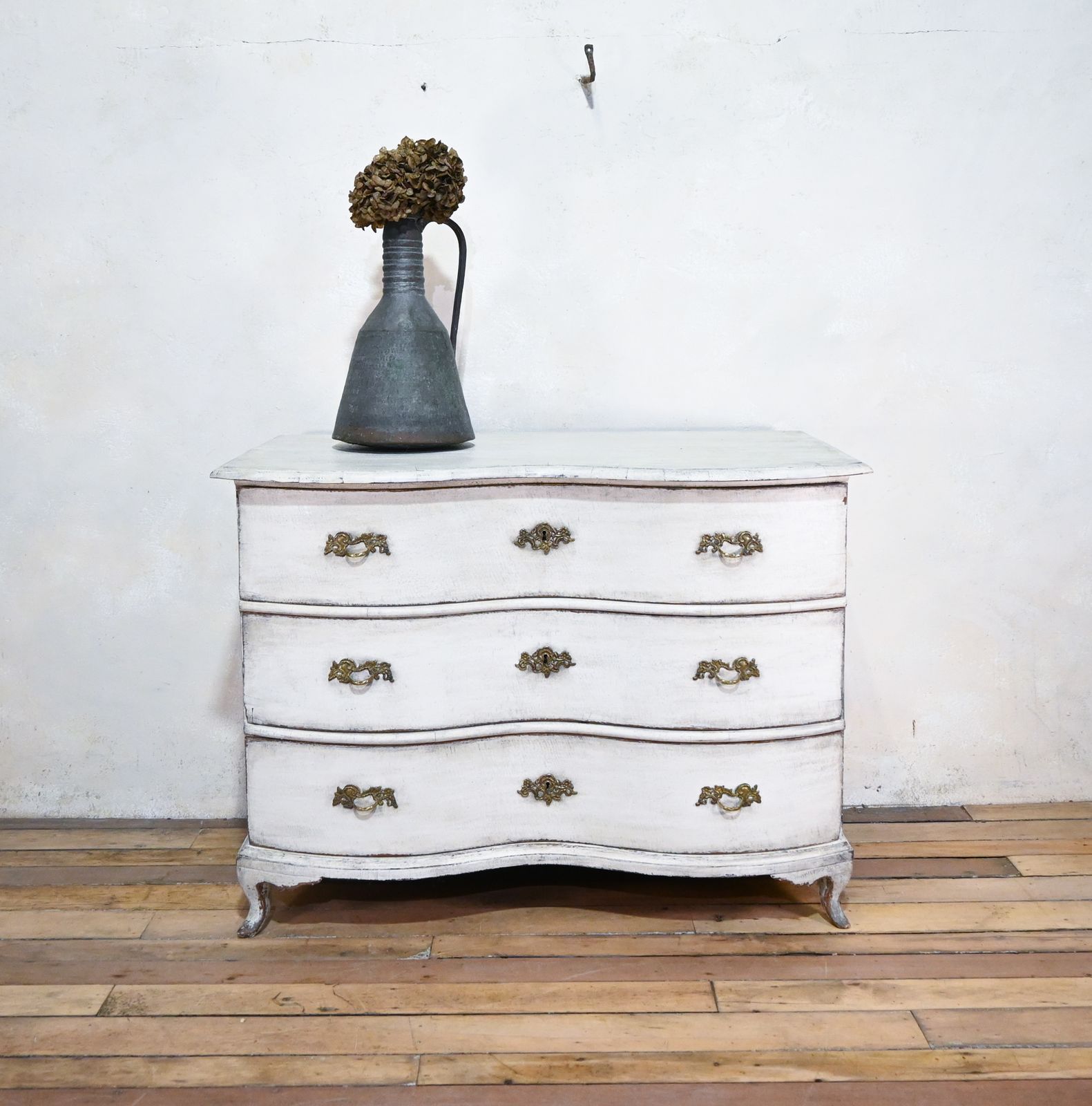 19th Century German Rococo Serpentine Painted Commode photo furniture