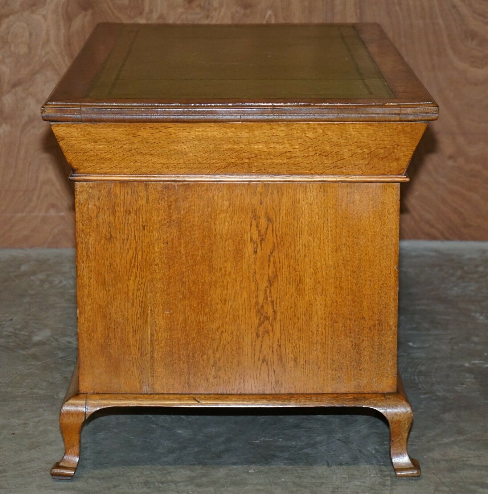 photo furniture Fine Antique Circa 1880 Victorian Pollard Oak Partner Desk Green Leather Top