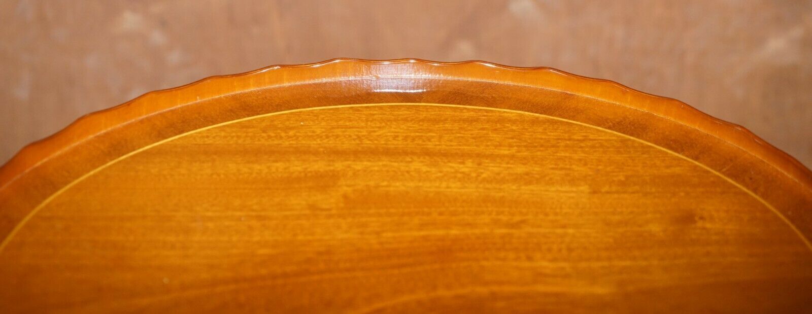 Sublime Mahogany Wood Beresford & Hicks Side End Lamp Table With Gallery Rail photo 450.0