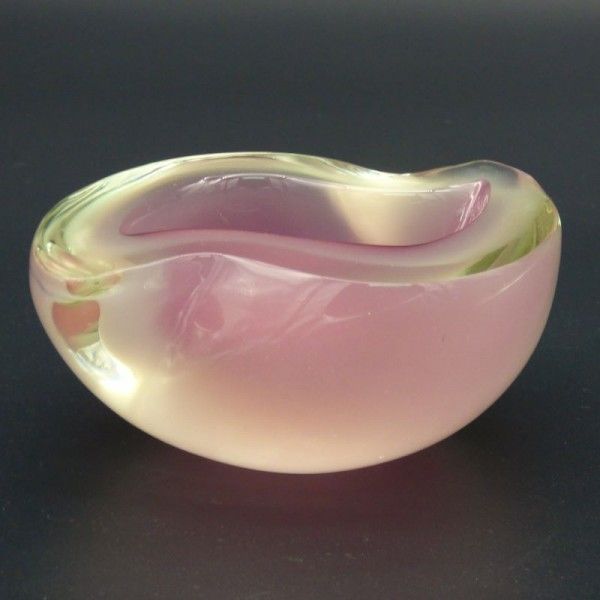 Murano Glass Ashtray By Archimede Seguso In Pink. 1950   1959 photo Home Decor