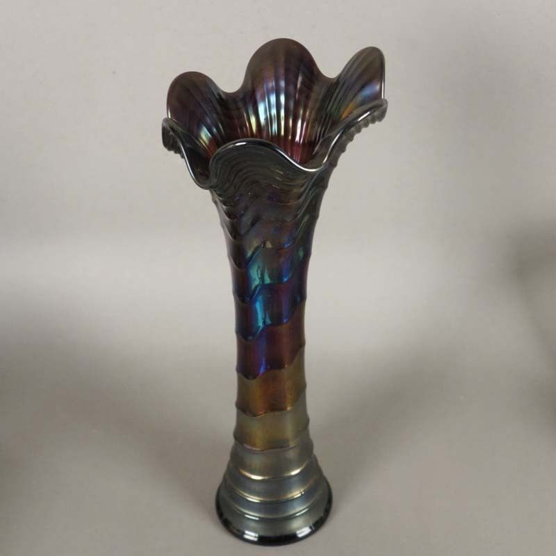 Iridescent Art Nouveau Glass Vase. Bohemia 1900   1920