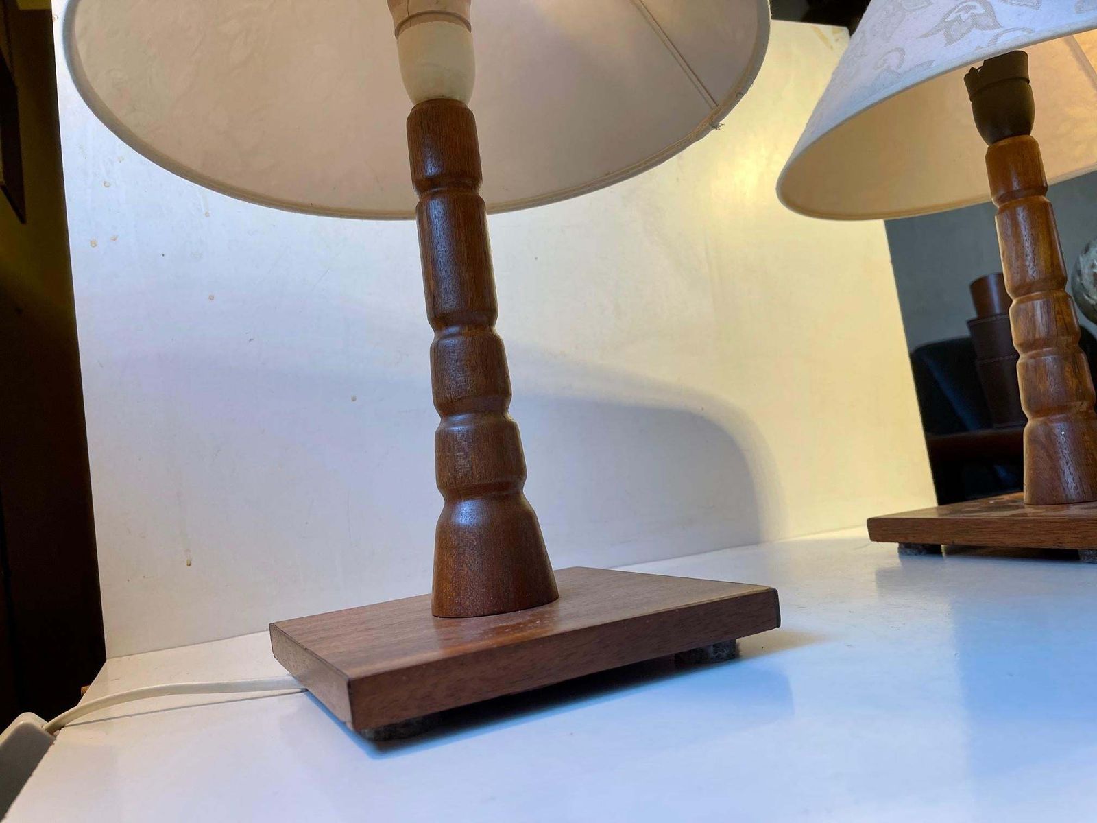 photo furniture Scandinavische Mid-Century tafellampen in teak