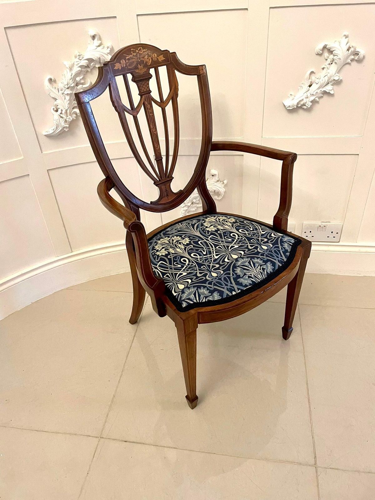 Fine Quality Antique Mahogany Inlaid Desk Chair photo for sale