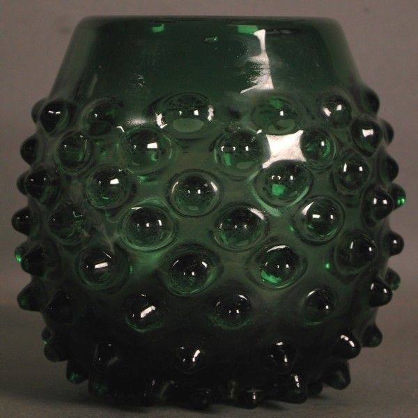 Prachen. Green Glass Vase. Czechoslovakia. 1950   1960. photo furniture