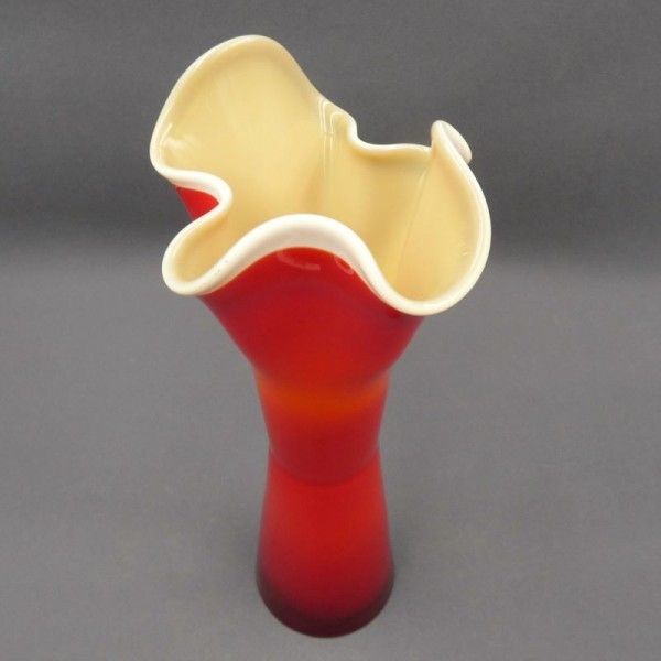 photo furniture Red & White Murano Glass Vase. Italy 1950   1959