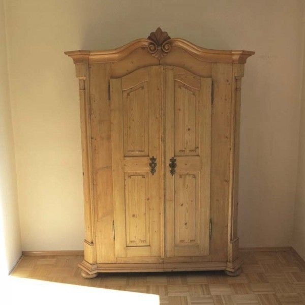 Furniture Antique Natural Pine Wood Wardrobe In Very Good Condition 1850   1880 photo