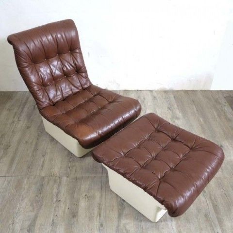 Lot Of Three Airborne Lounge Chairs With Ottoman photo 3911.0