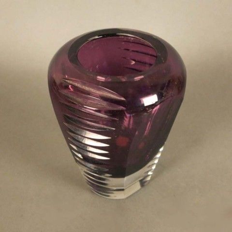 Vintage Purple Glass Vase. Checoslovaquia 1950   1959 photo 130.0