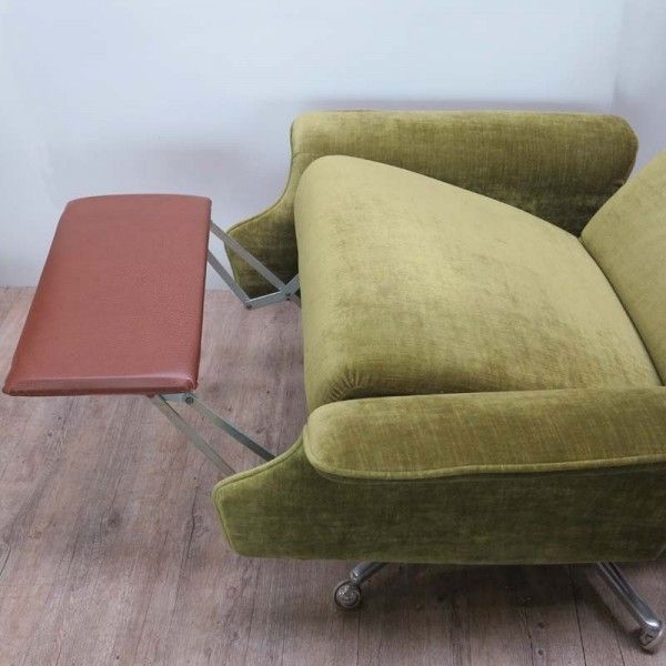 photo furniture Vintage German Green Swivel Relax Lounge Chair. 1970   1975