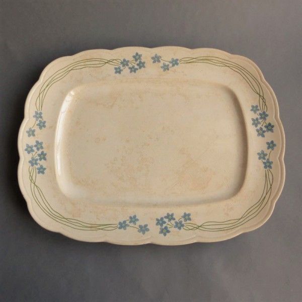 Art Nouveau Ceramic Tray From Sarreguemines. France 1900   1920