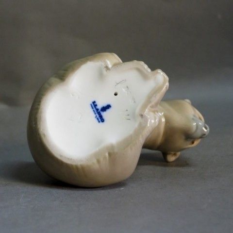Bear Seated. Lladro Porcelain Figure. Spain 1972. photo Art