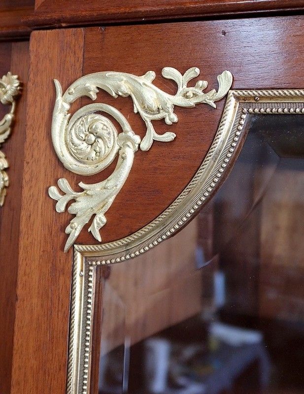 photo furniture Important Property Library In Mahogany, Louis XVI Style – Late 19th Century