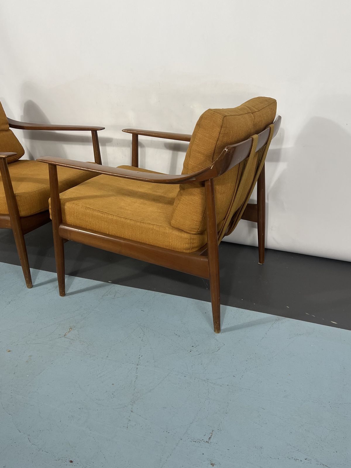 Mid Century Modern Pair Of Walter Knoll Armchairs Model 550 From 50s photo for sale