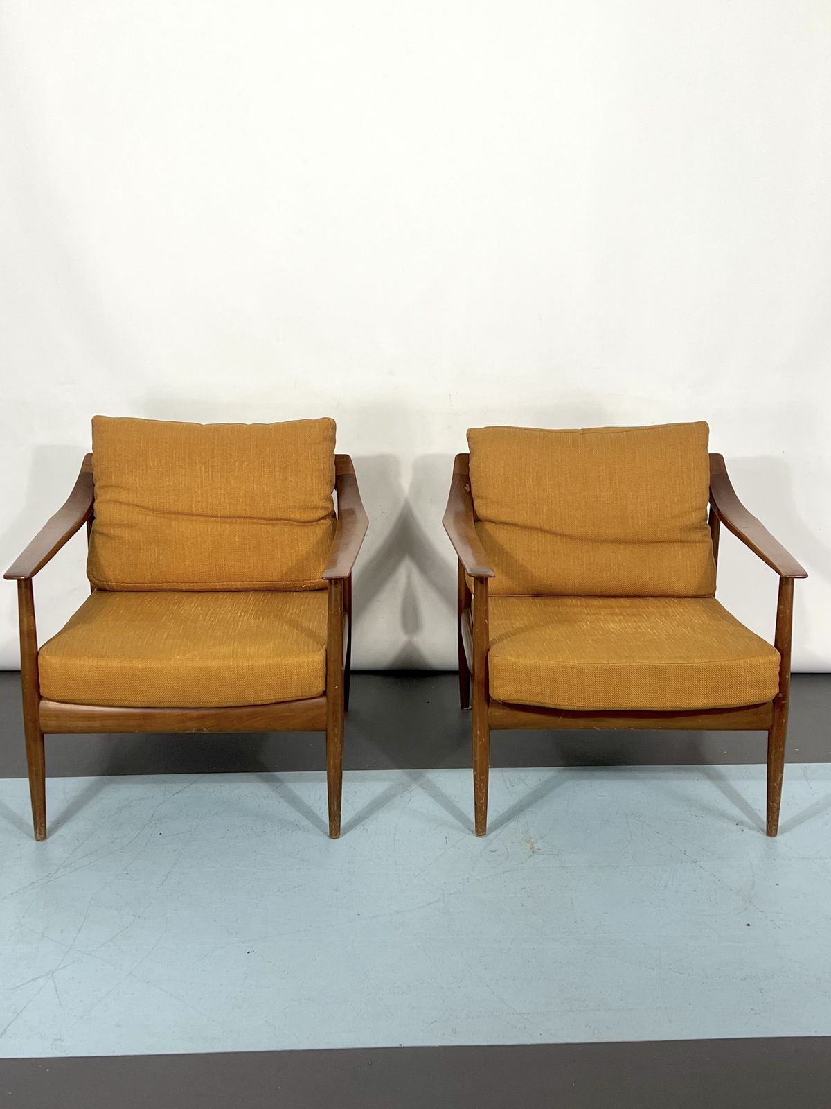 photo for sale Mid Century Modern Pair Of Walter Knoll Armchairs Model 550 From 50s
