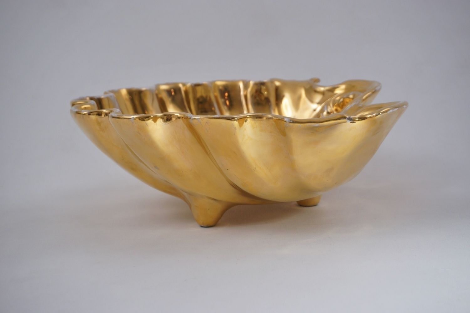 Antique Fabbrica Ferniani Faenza 36.5cm Shell Majolica Bowl, Gold, 1800`s Ca, Italian photo buy