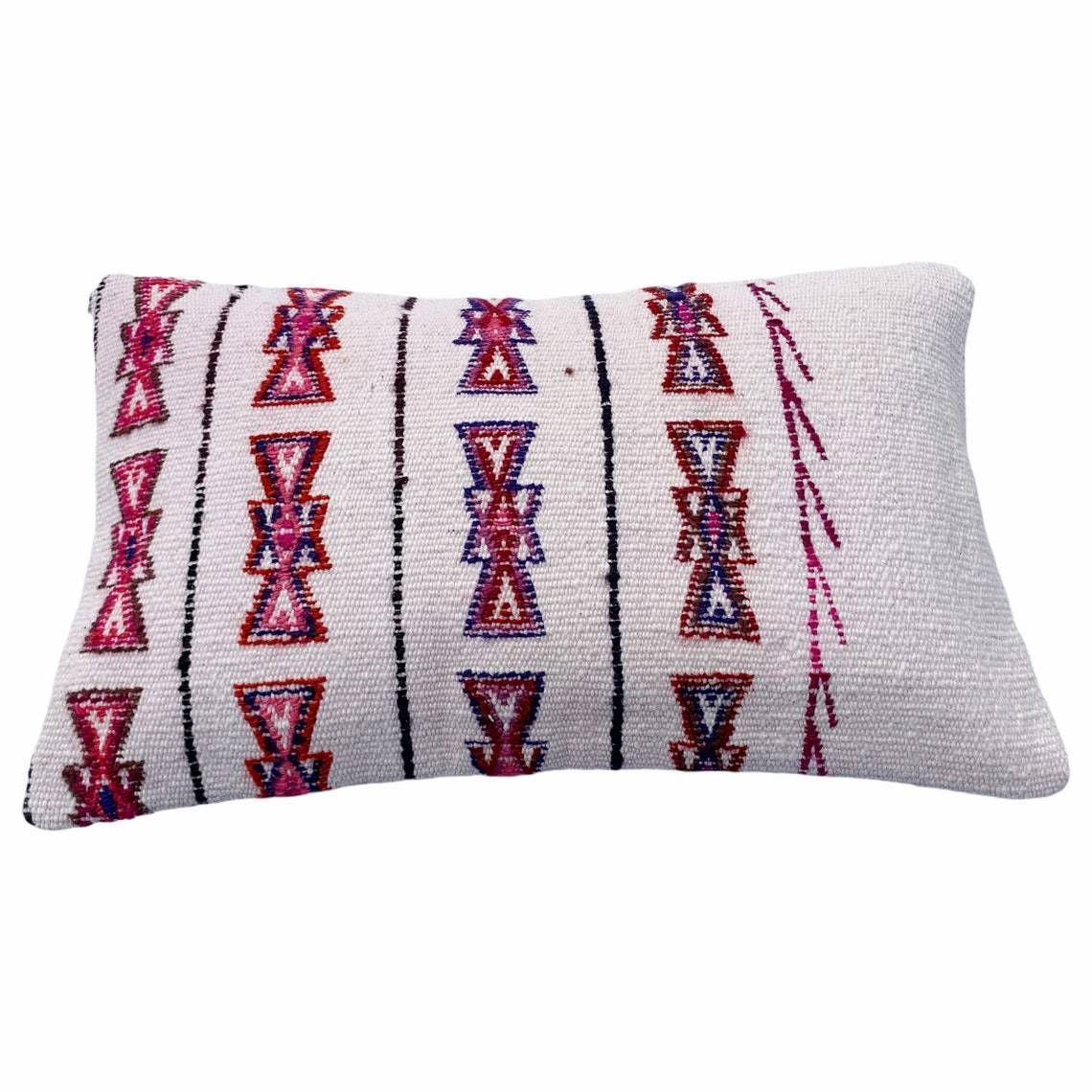 photo for sale Vintage Turkish Kilim Cushion Cover, 30 X 50 Cm