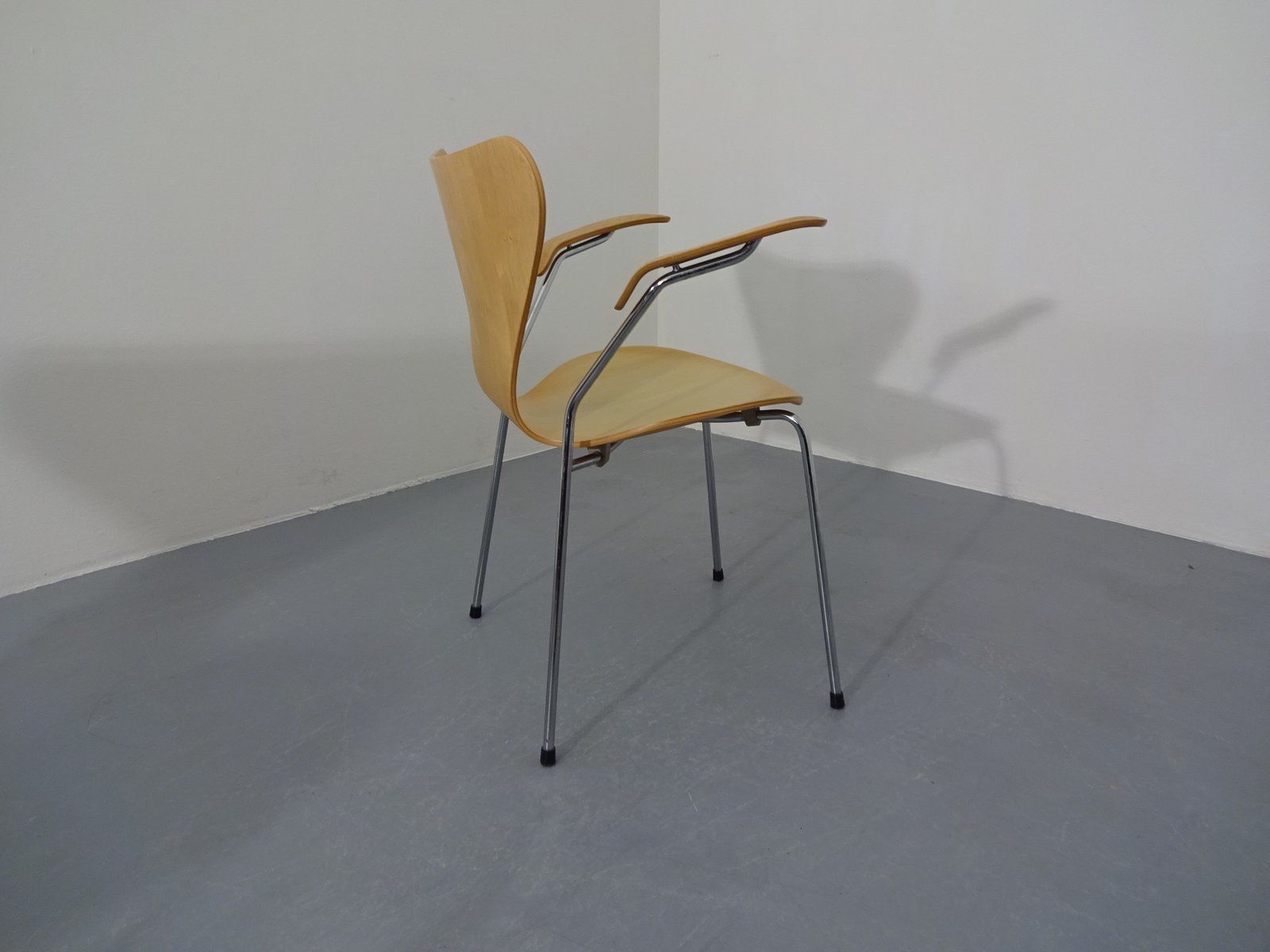 336.0 Danish 3207 Armchair By Arne Jacobsen For Fritz Hansen, 1991 photo