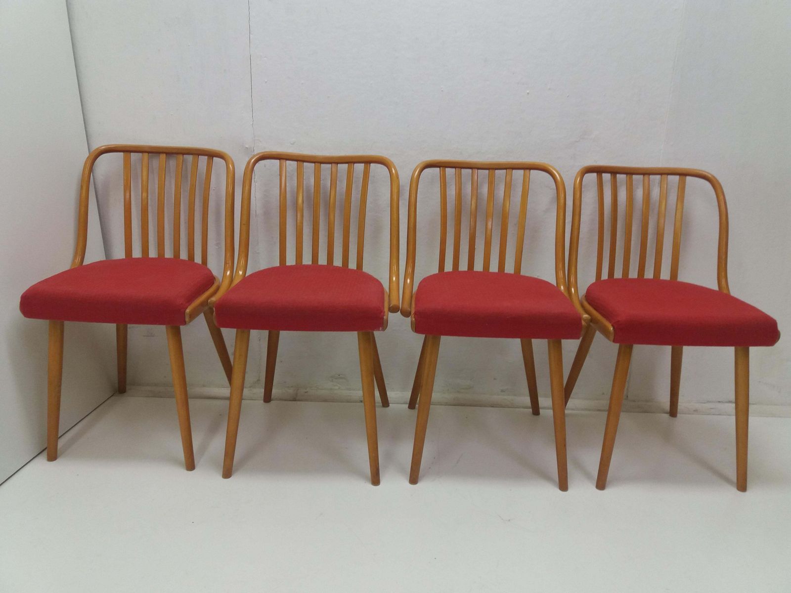 1436.0 1960 Set Of 4 Retro Suman Chairs And Table, Czechoslovakia photo
