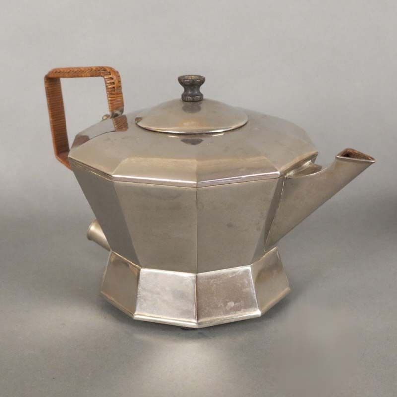 photo vinterior Art Deco Teapot From Degea. 1930   1935