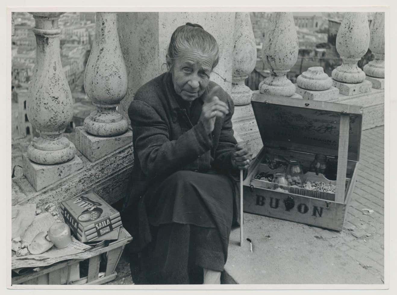 Erich Andres Naples, Woman, Street Photography, Silver Gelatine Print, Italy, 1950s,